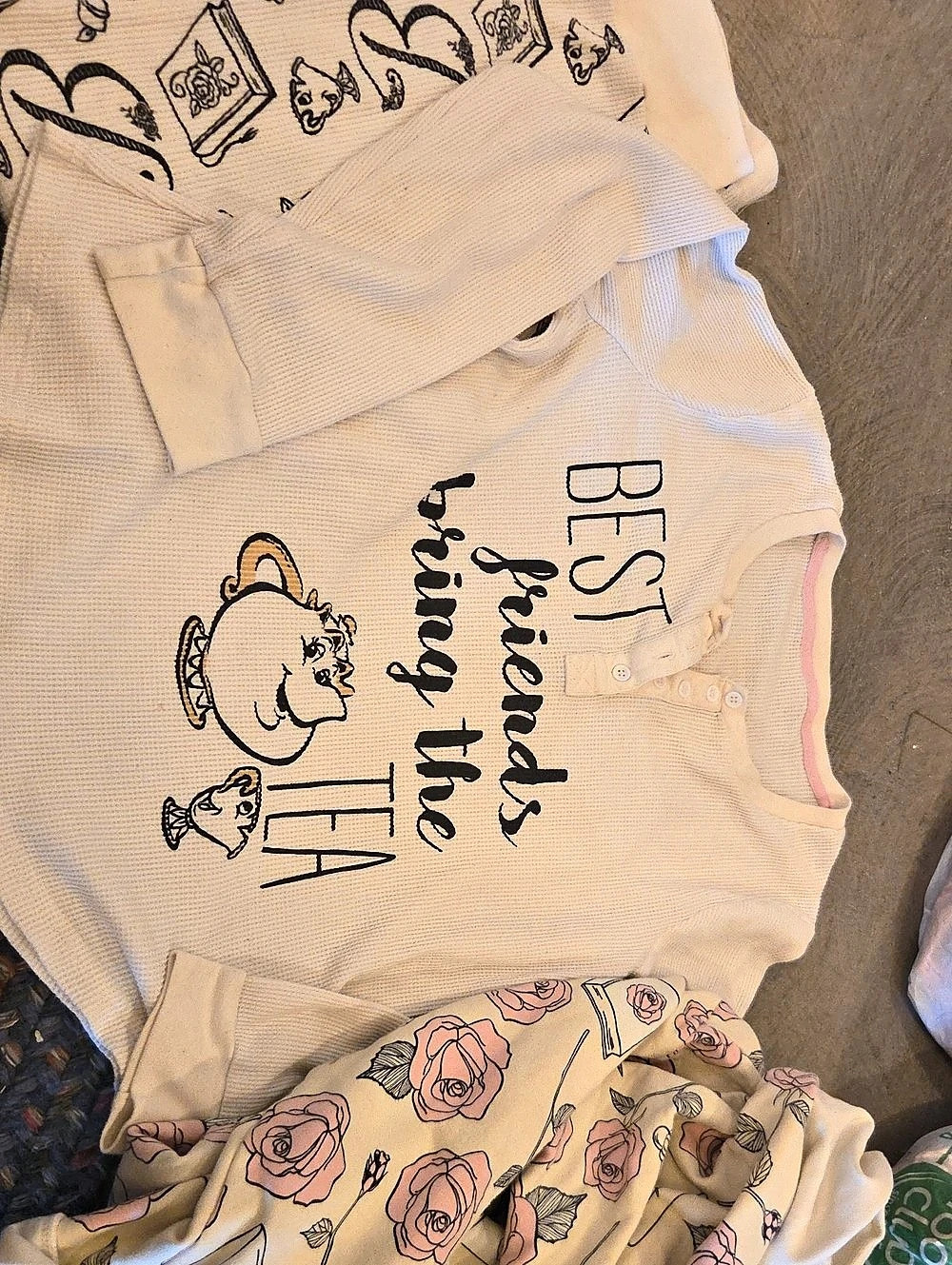 womens 3 piece Pajama Set with robe Beauty and the beast Cream & Pink Like New